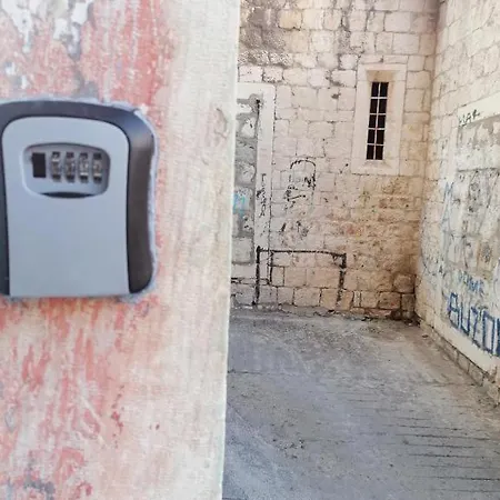 Mihaela Centre * Спліт